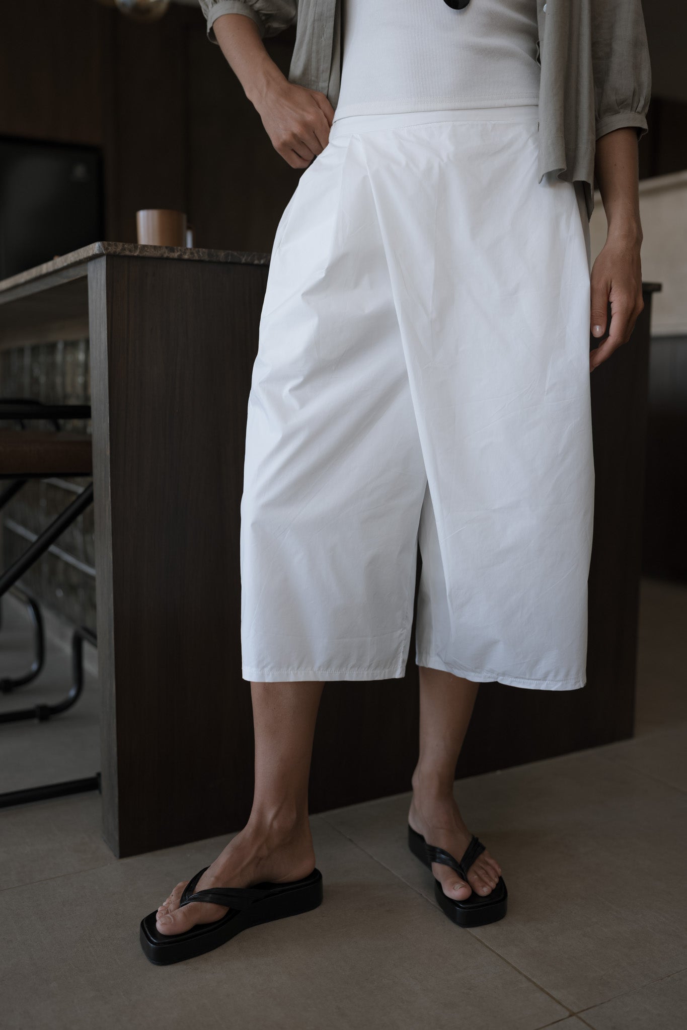 Folded Knee Length Trousers