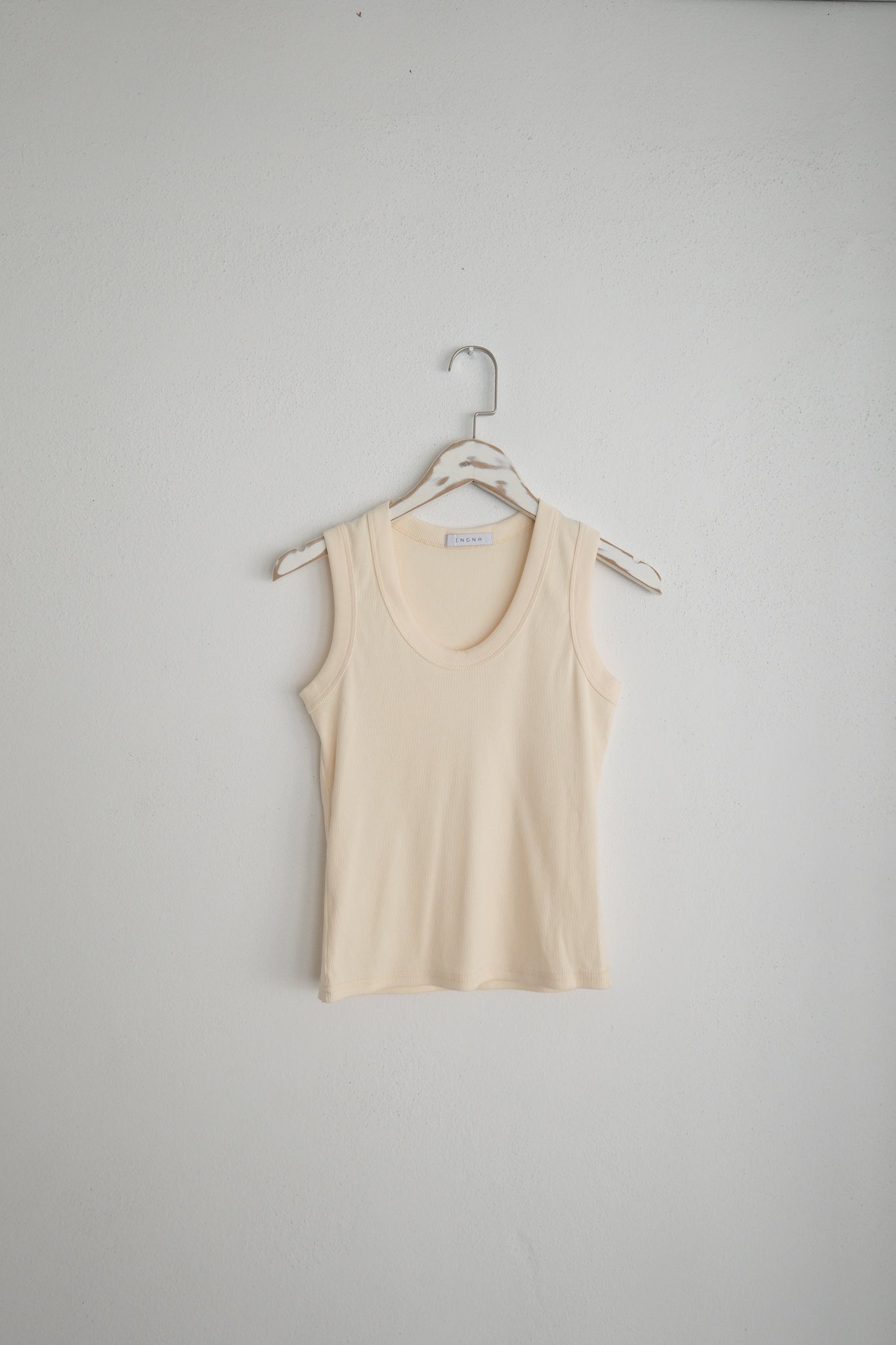 Basic U Neck Tank Top