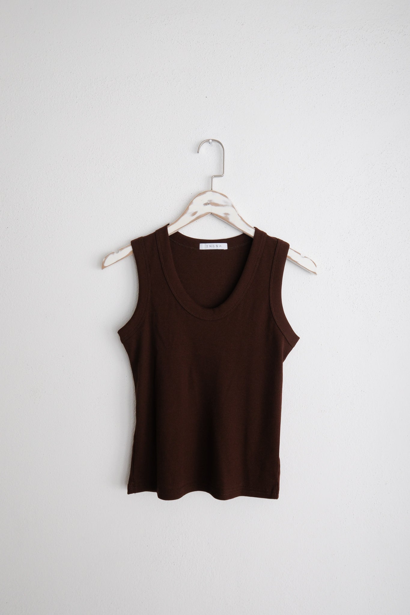 Basic U Neck Tank Top