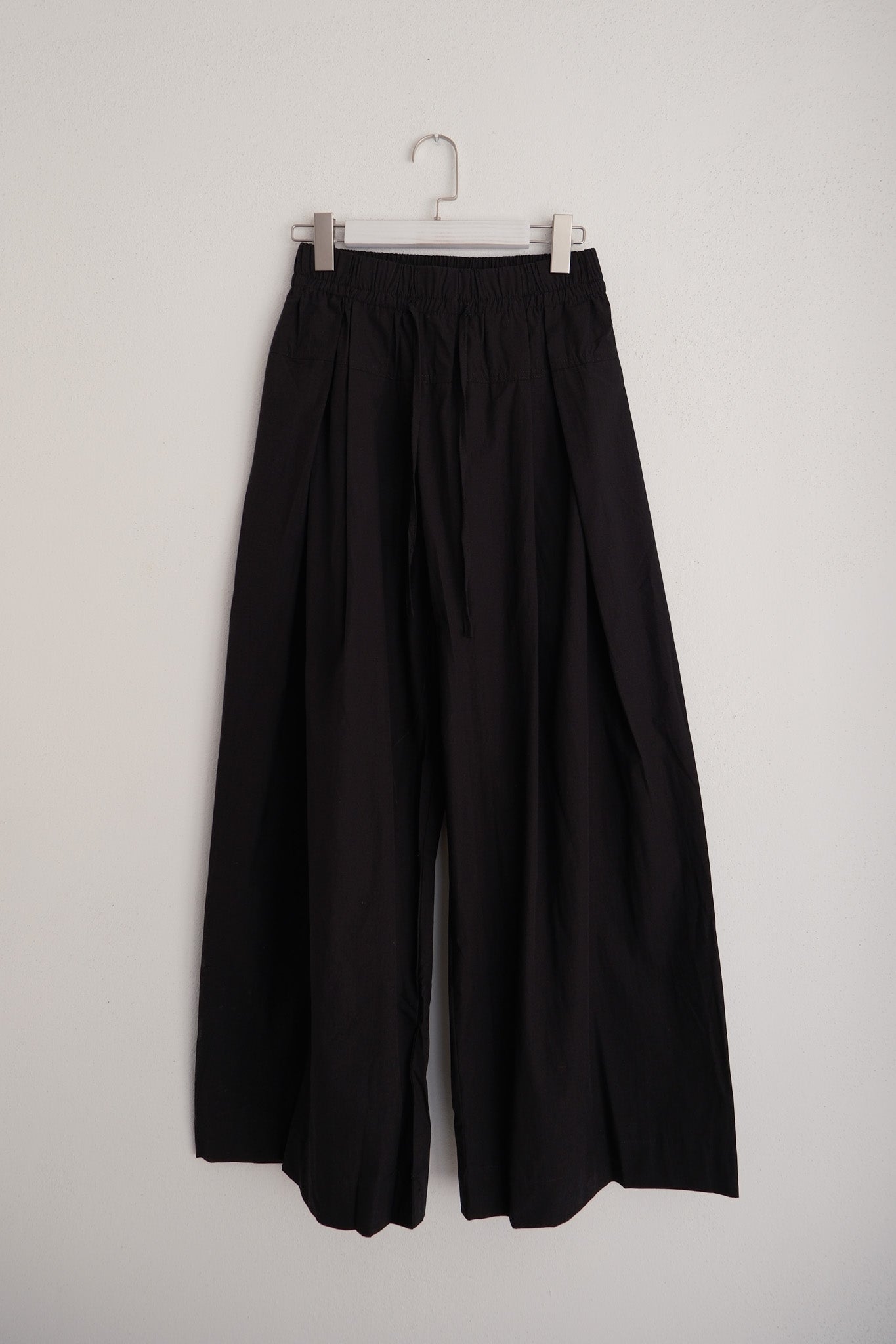 Darted Volume Trousers