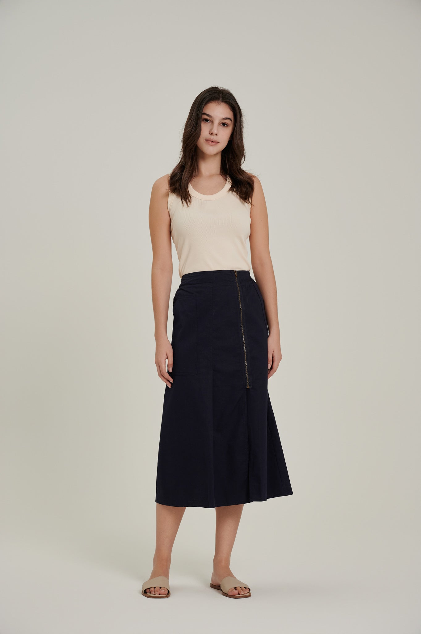 Basic U Neck Tank Top