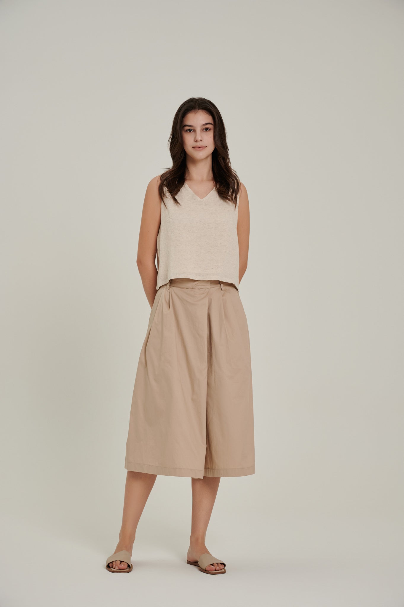 V Neck Linen Crop Top