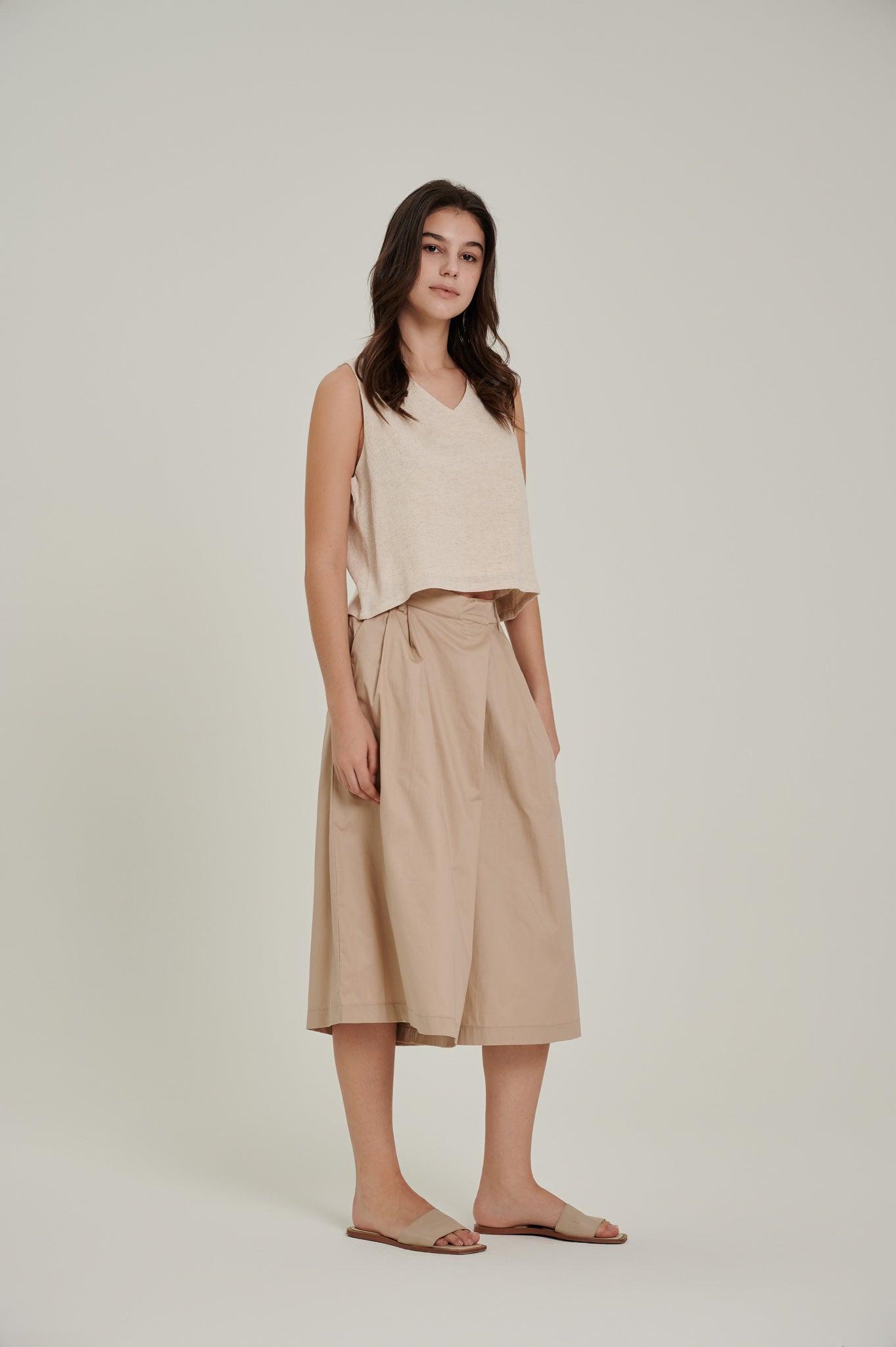 V Neck Linen Crop Top