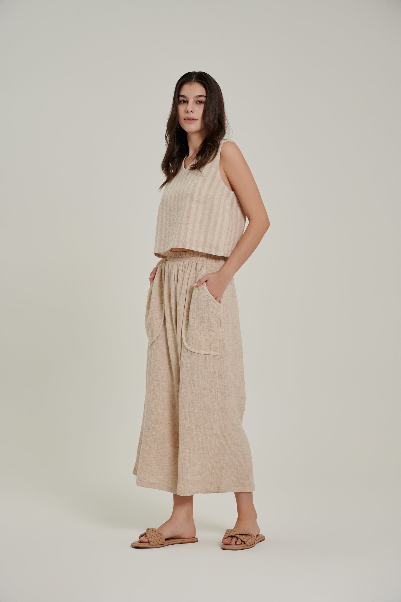 V Neck Linen Crop Top