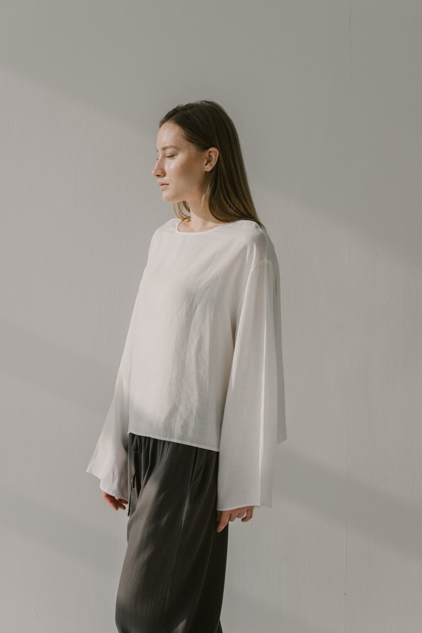 Flare Sleeve Linen Top