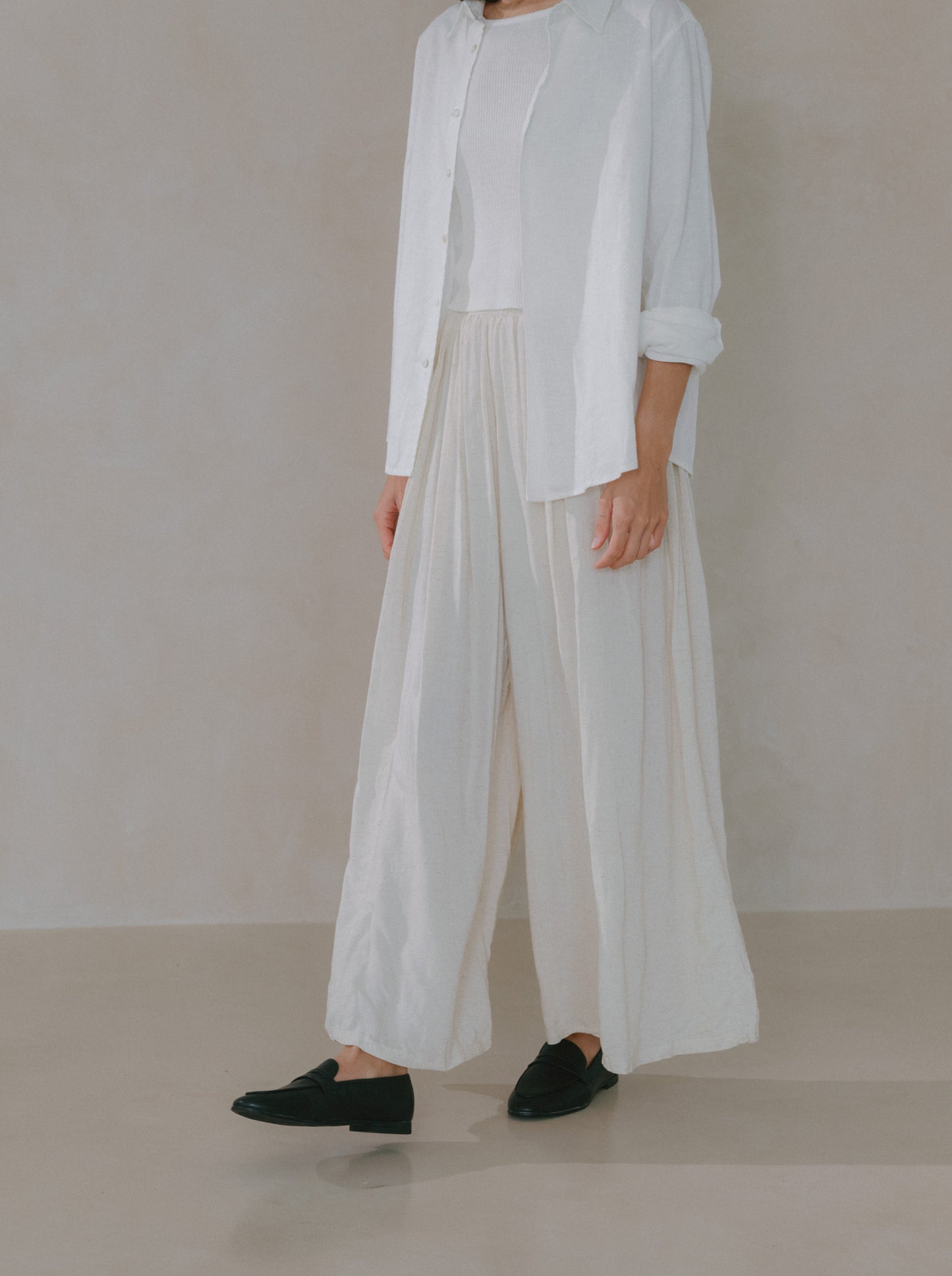 Pleated Linen Flare Palazzo