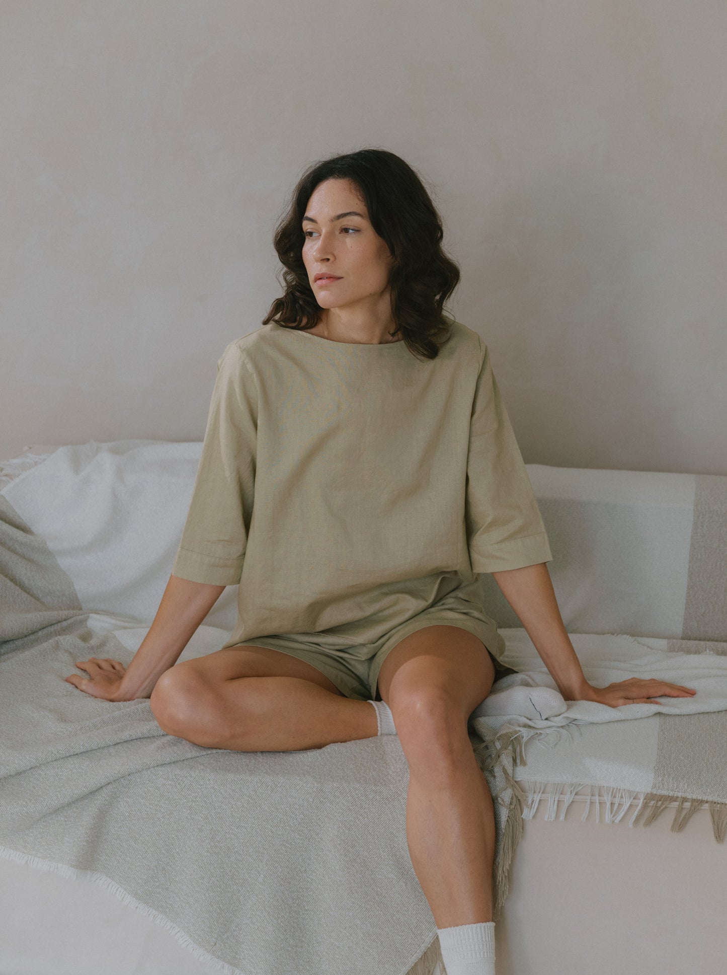 Basic Linen Shorts