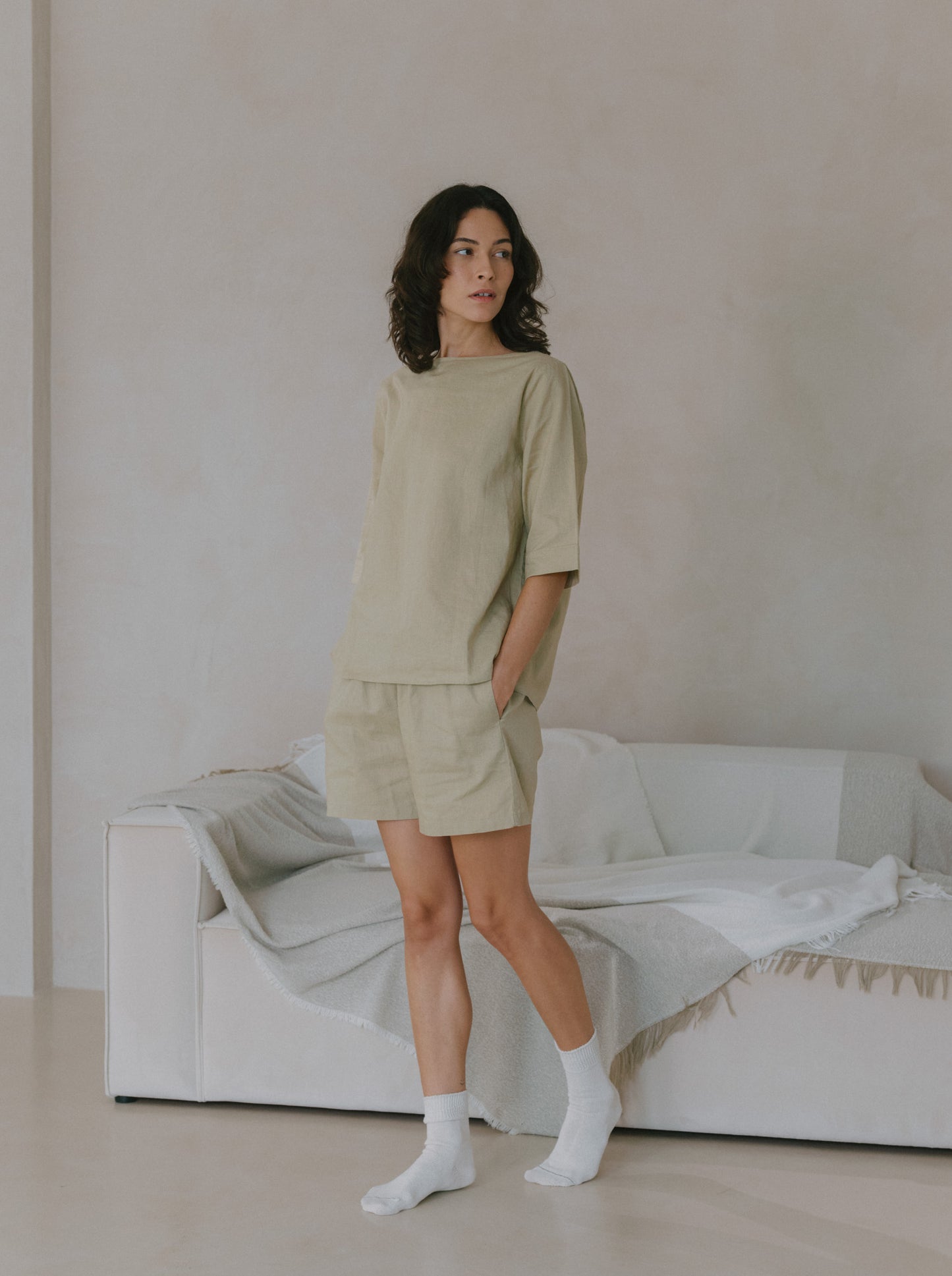 Basic Linen Shorts