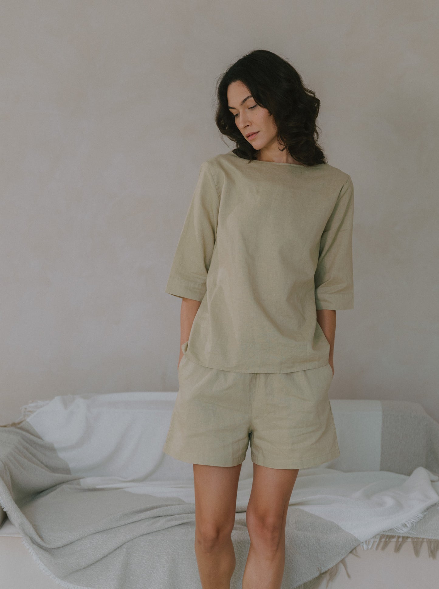 Basic Linen Shorts