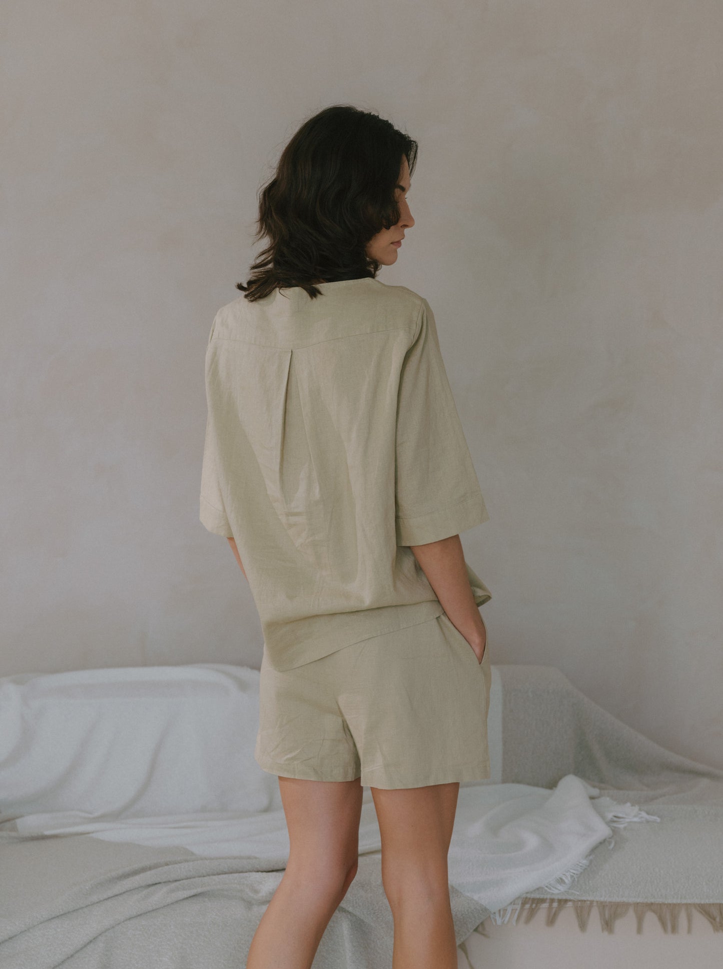 Basic Linen Shorts
