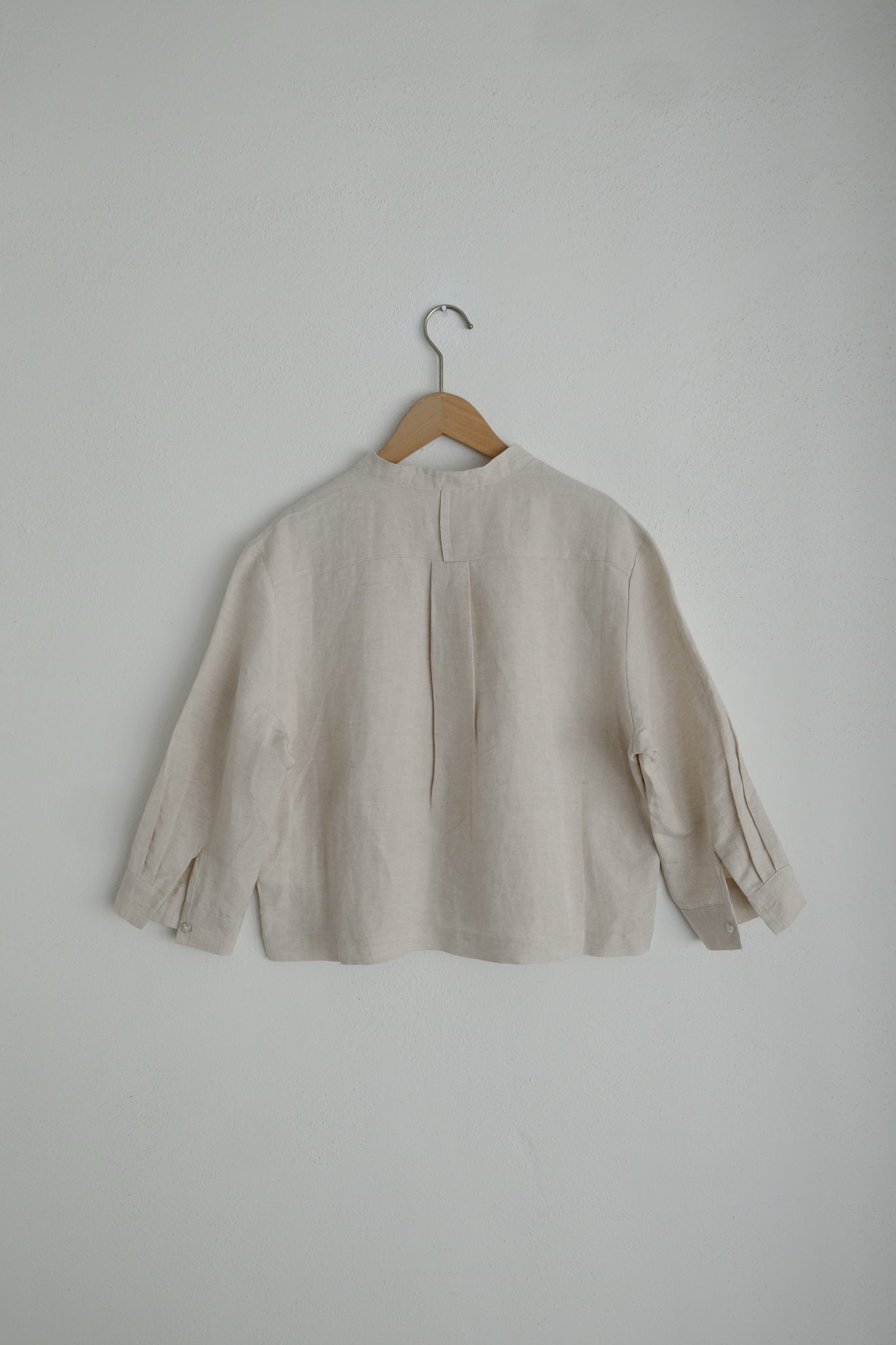 Long Sleeve Cropped Linen Shirt