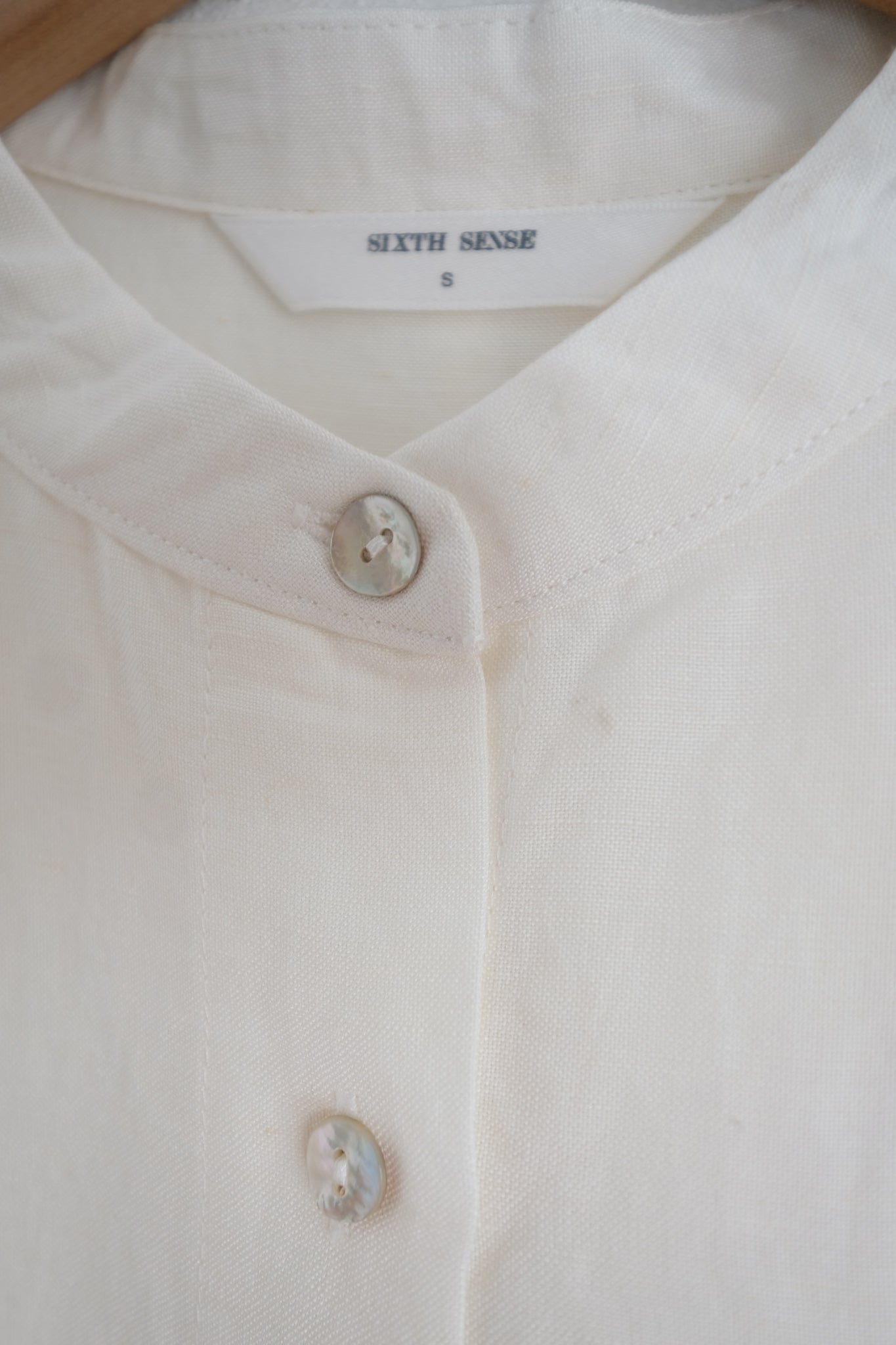 Long Sleeve Cropped Linen Shirt