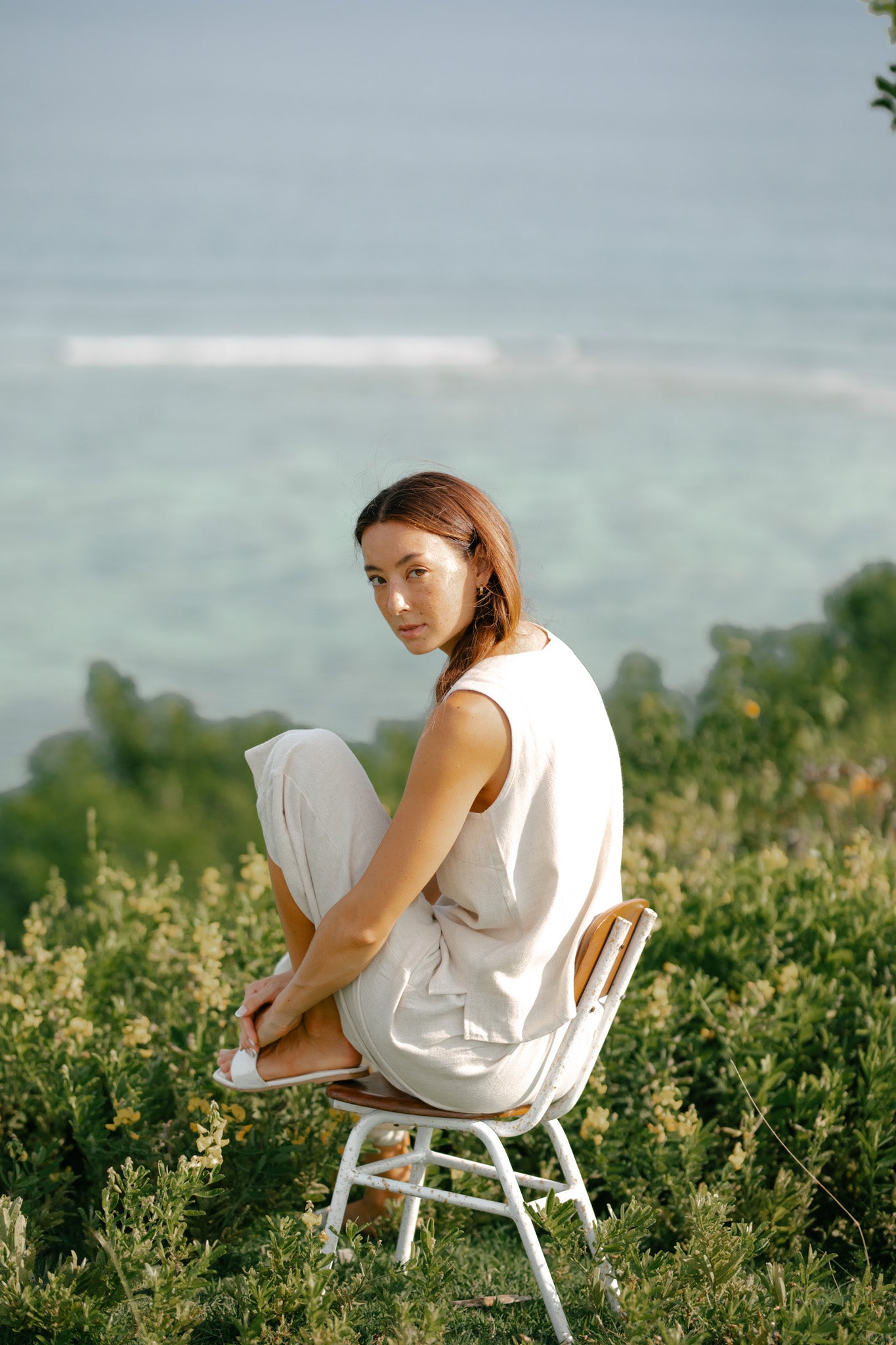 Cropped Relaxed Linen Trousers