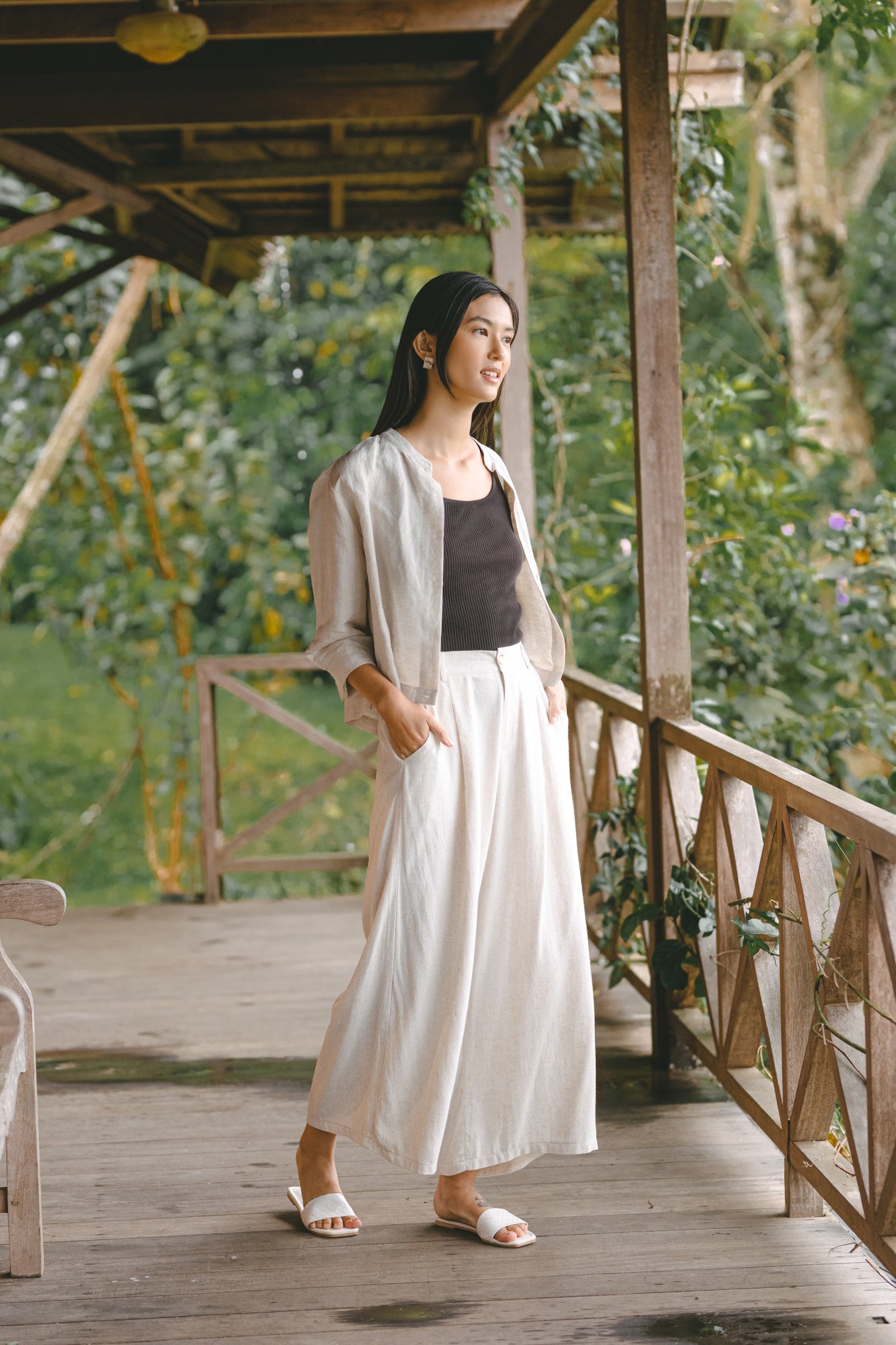 Long Sleeve Cropped Linen Shirt