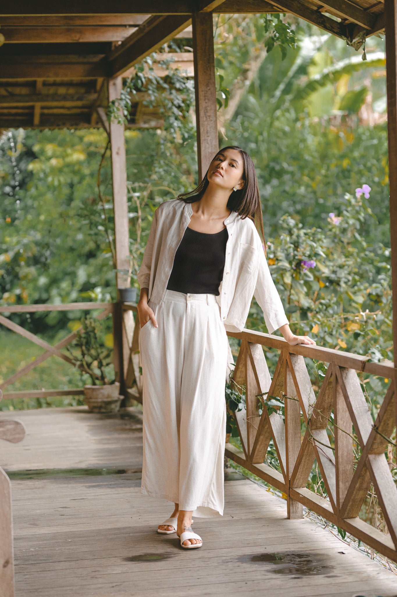 Long Sleeve Cropped Linen Shirt