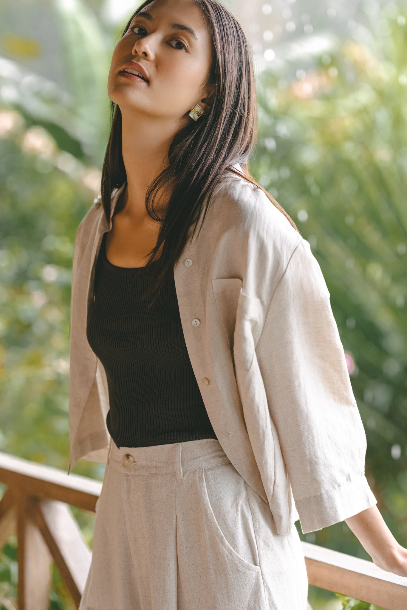 Long Sleeve Cropped Linen Shirt