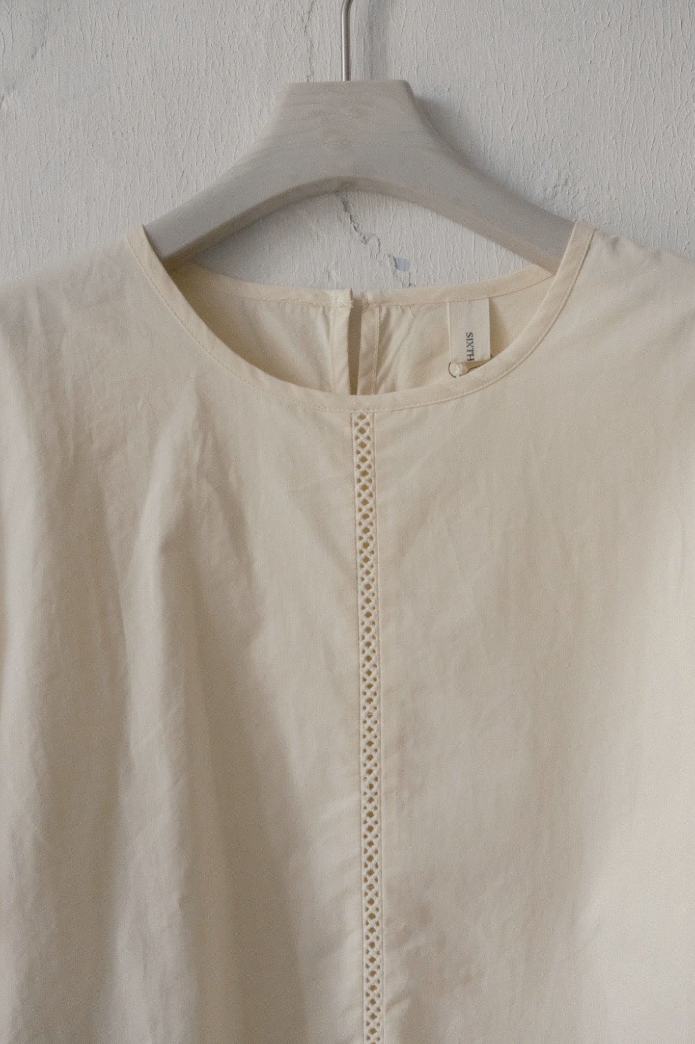 Lace Trim Long Sleeve Blouse