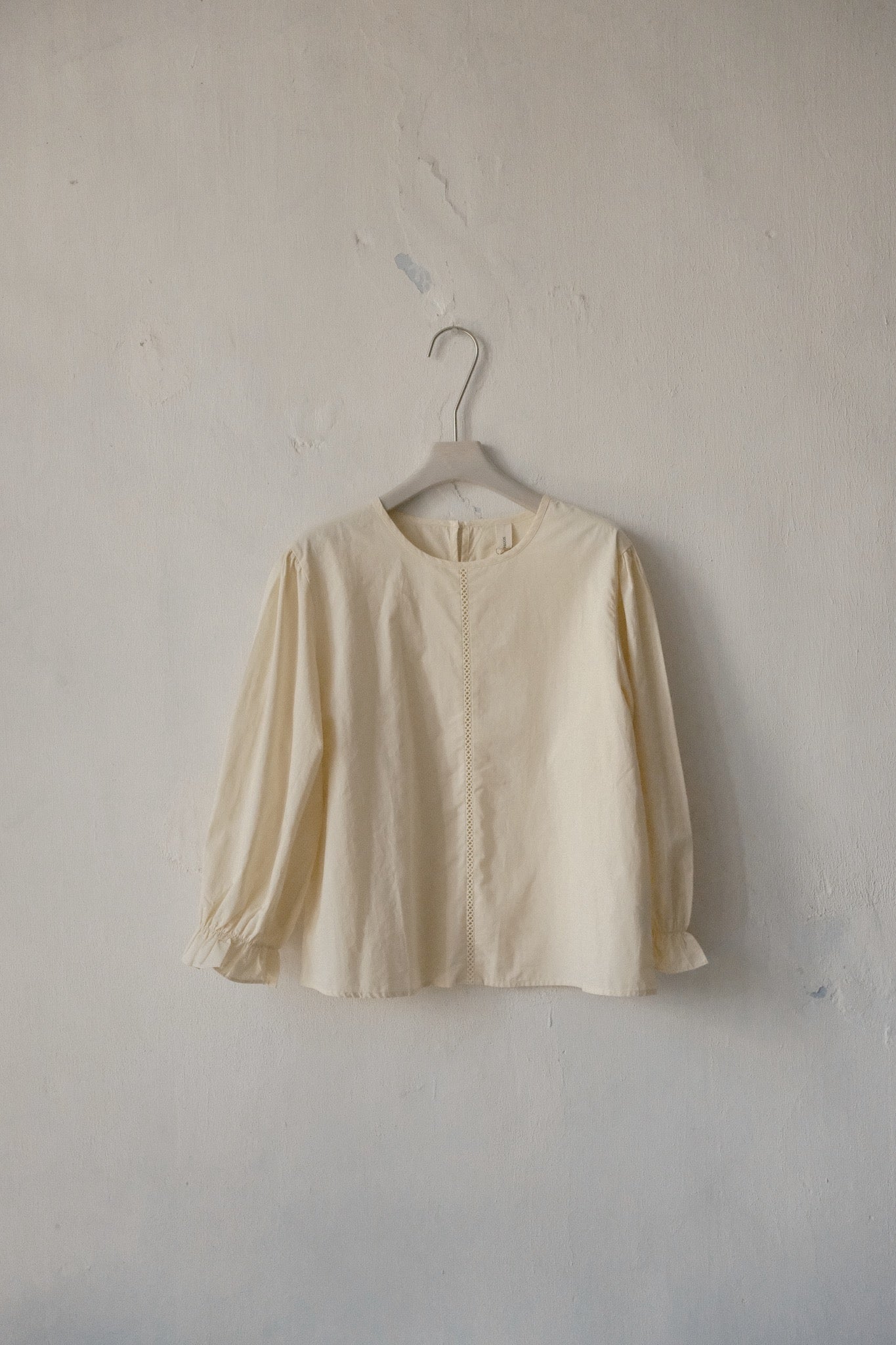 Lace Trim Long Sleeve Blouse