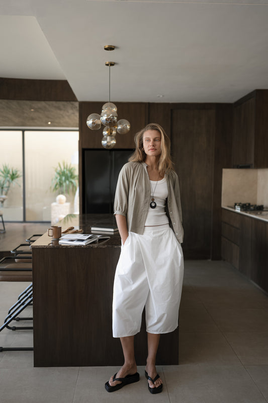 Folded Knee Length Trousers