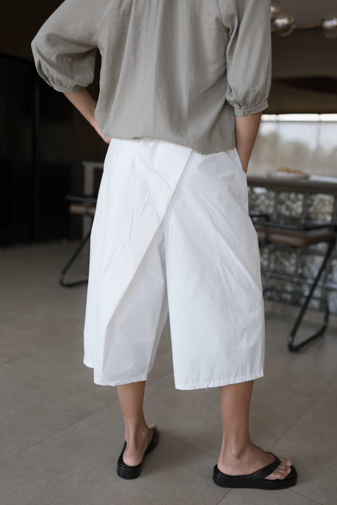 Folded Knee Length Trousers