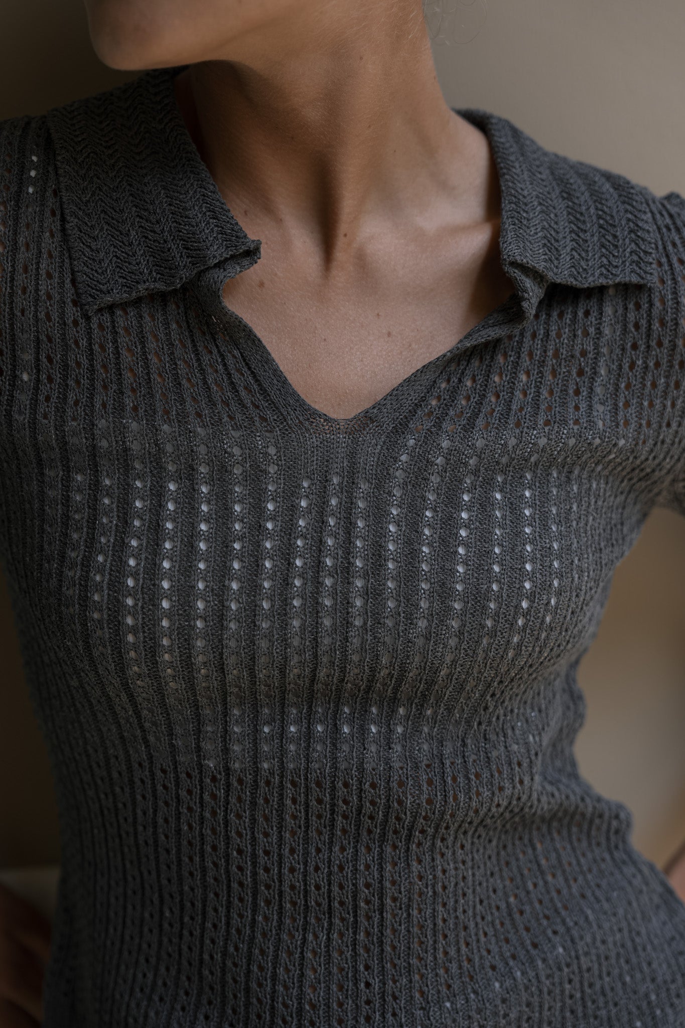 Grid Collar Knit Top