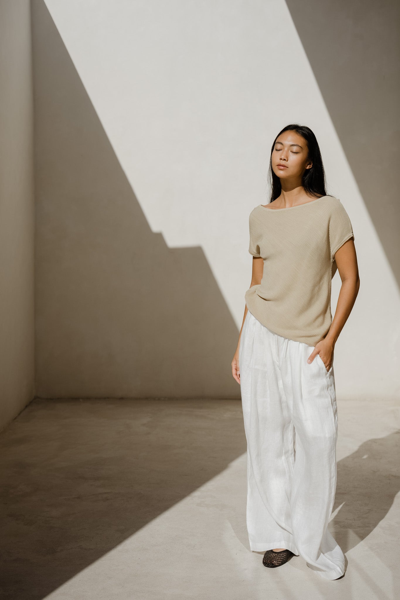 Float Linen Trousers