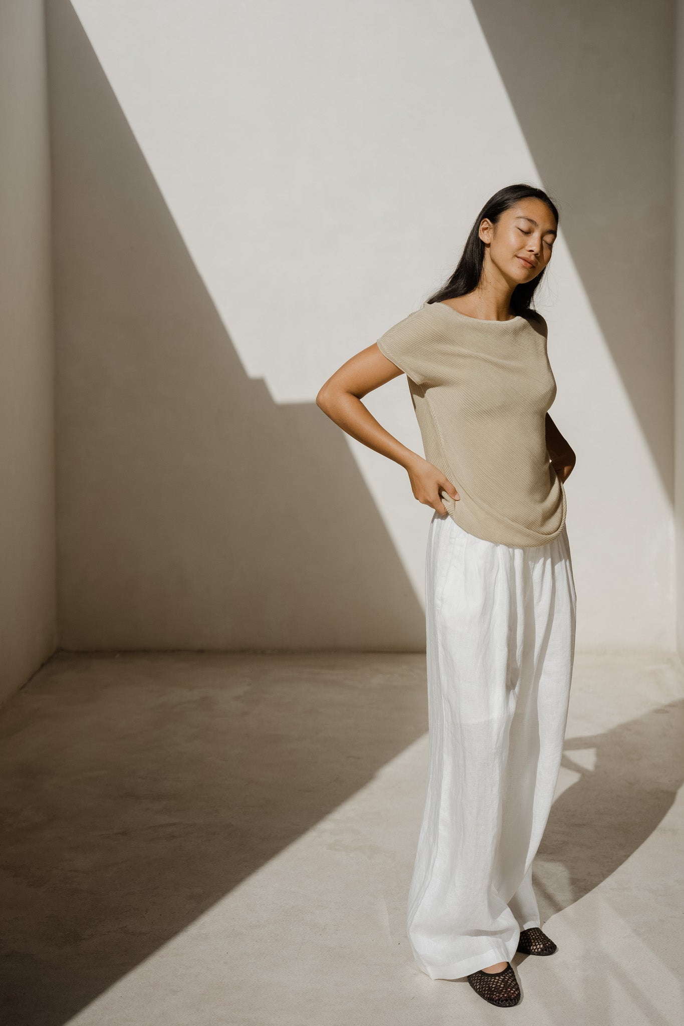 Float Linen Trousers