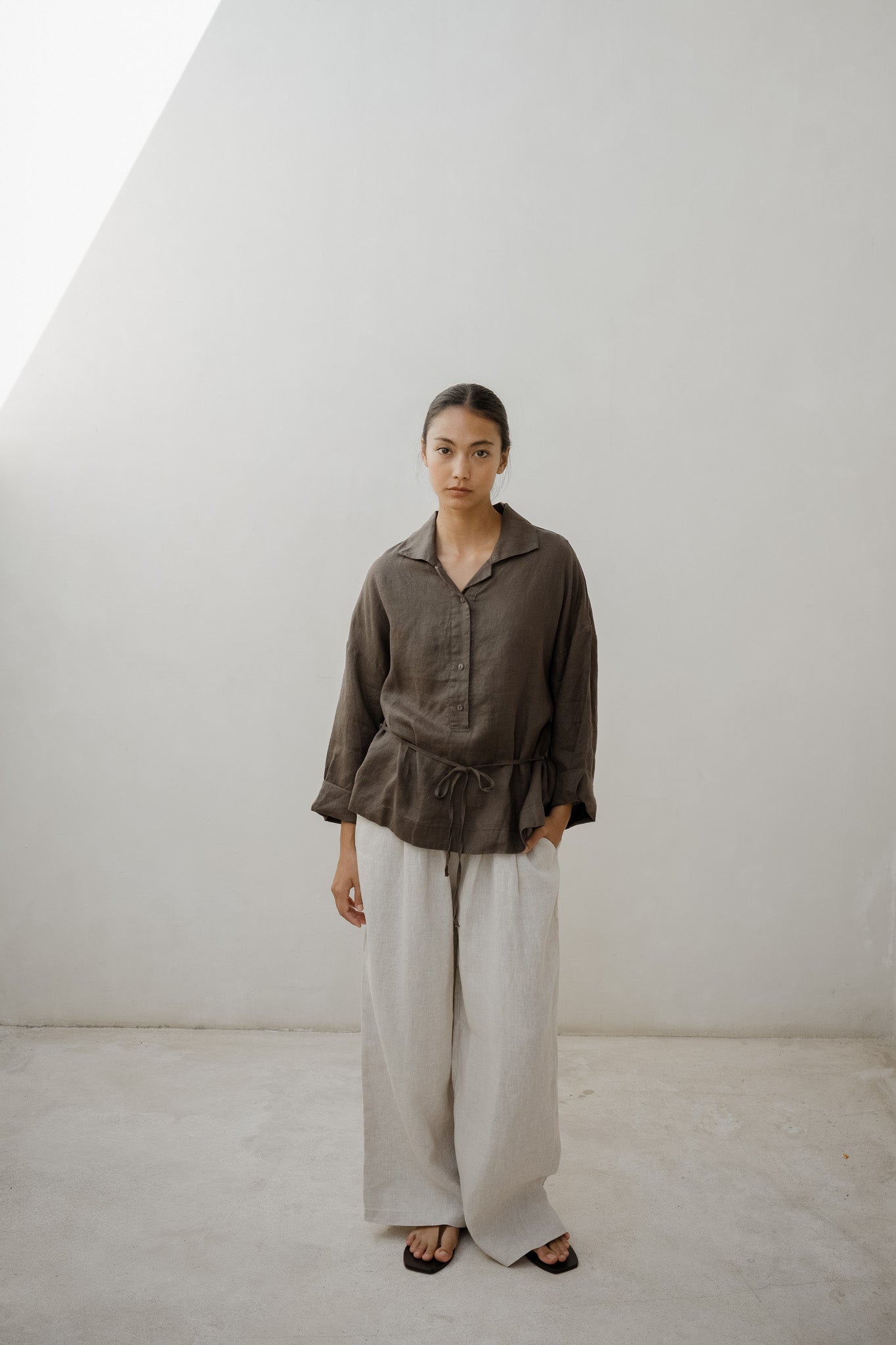 Float Linen Trousers