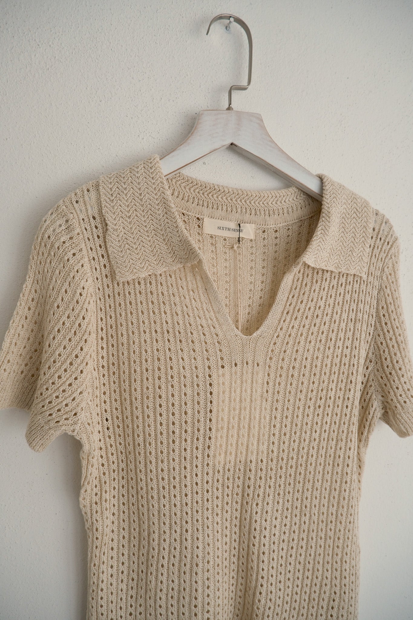 Grid Collar Knit Top
