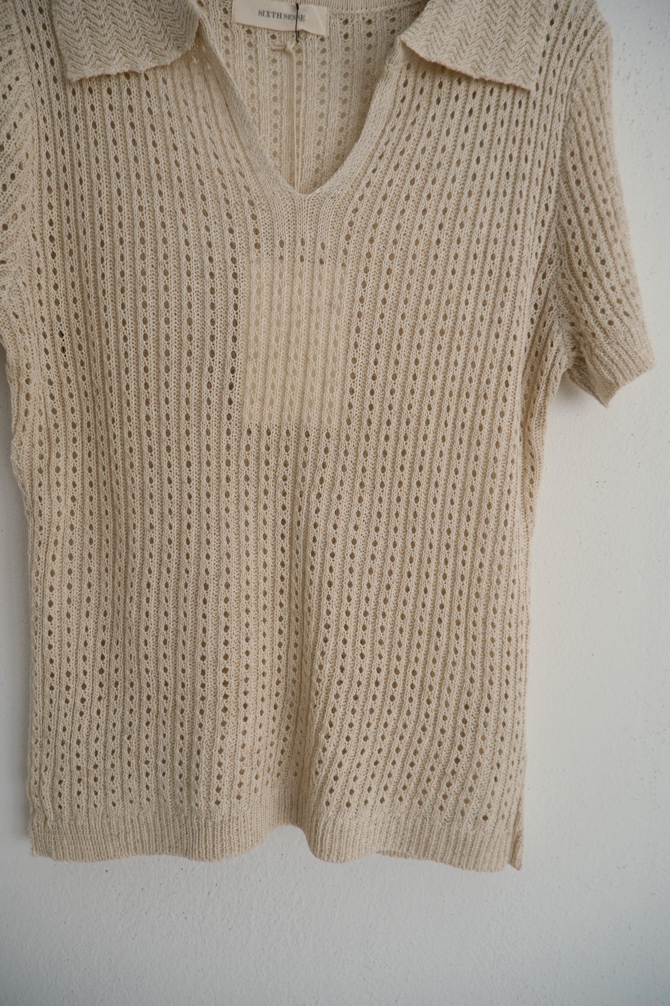 Grid Collar Knit Top