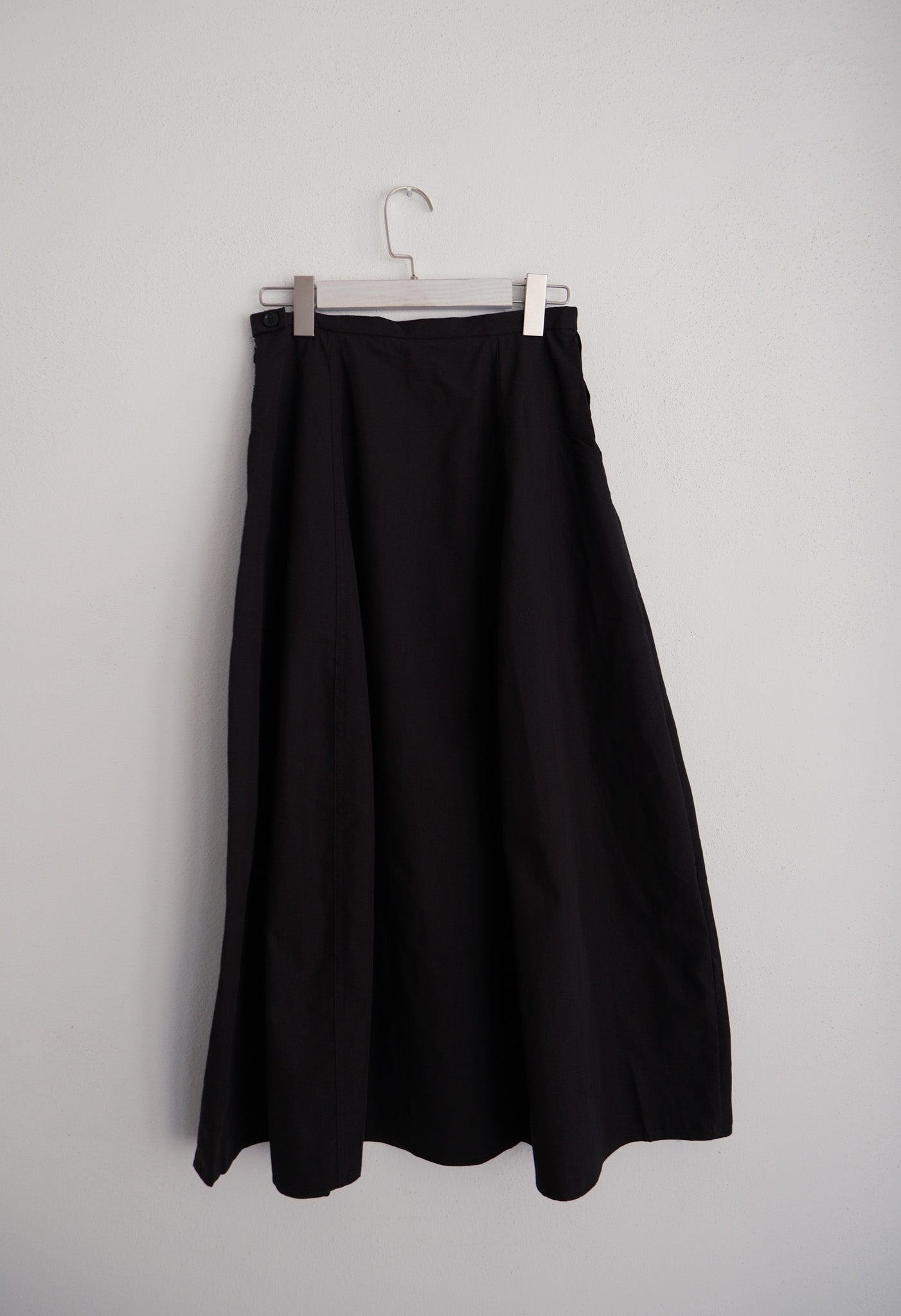 Form Midi Skirt