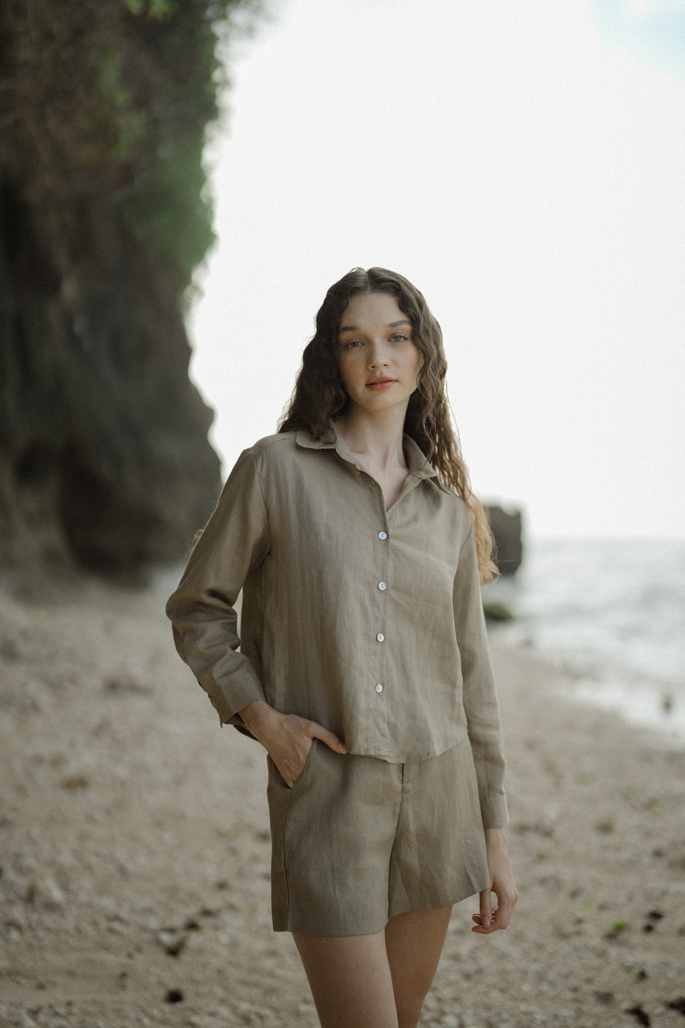 Miera Linen Shirt