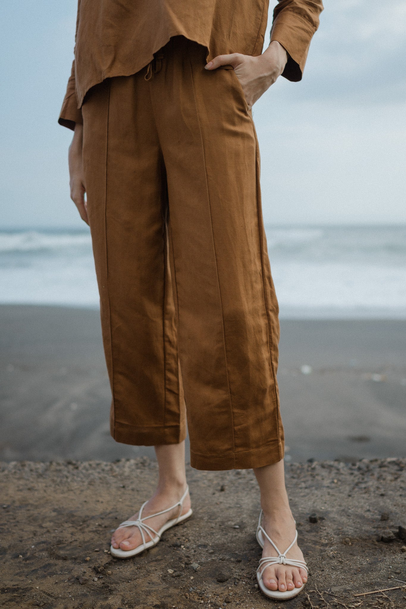 Drawstring Linen Trousers