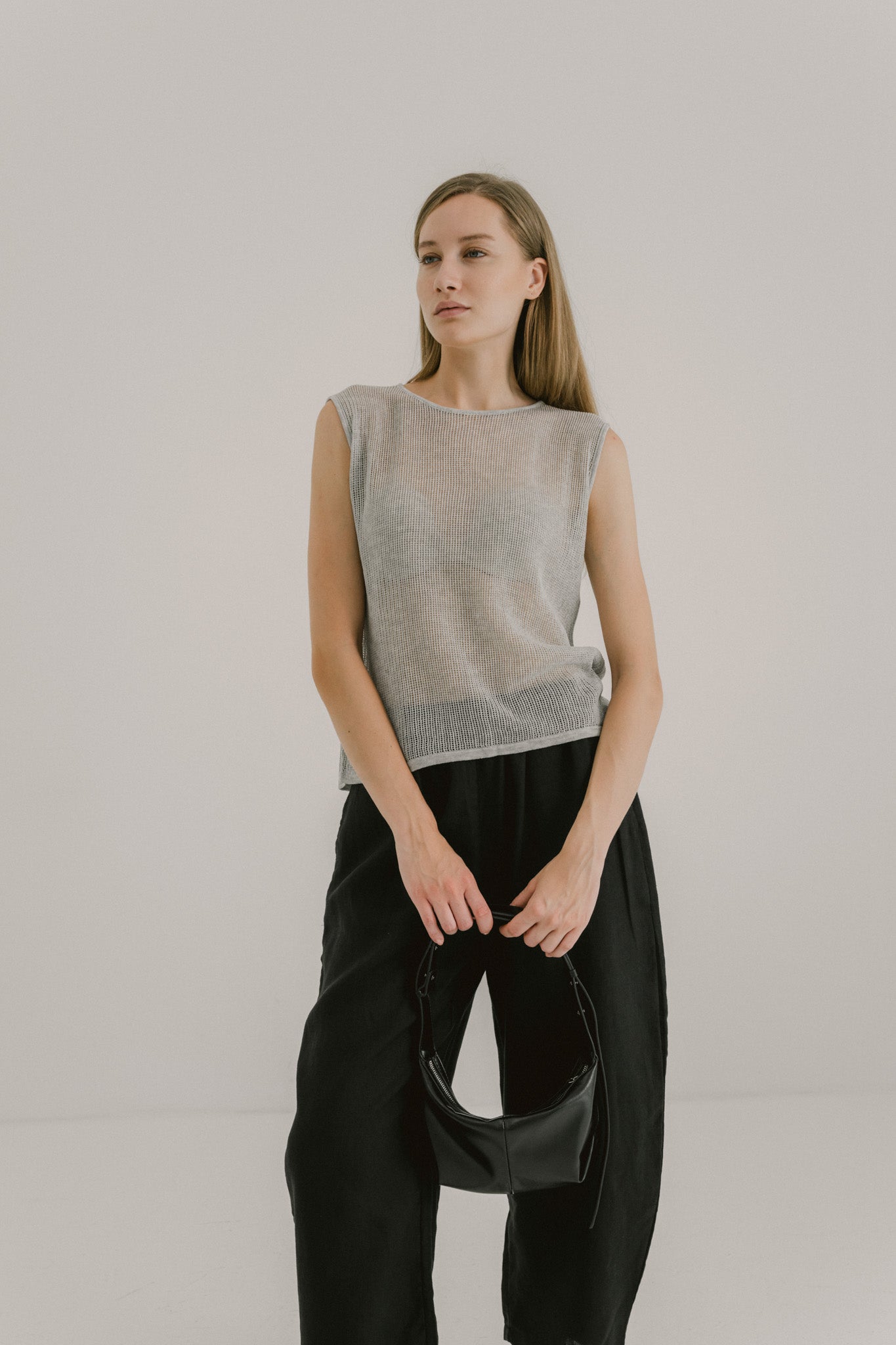 Barrel-leg Linen Trousers