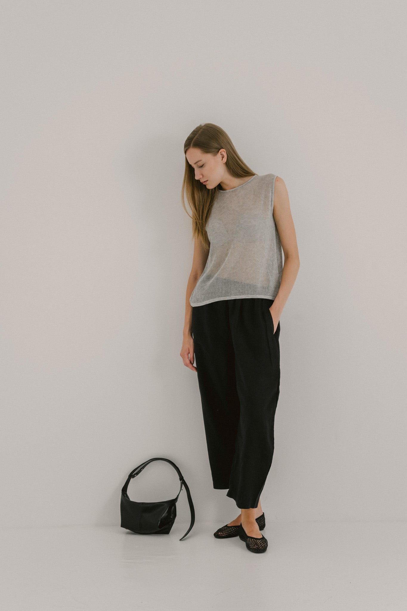 Barrel-leg Linen Trousers