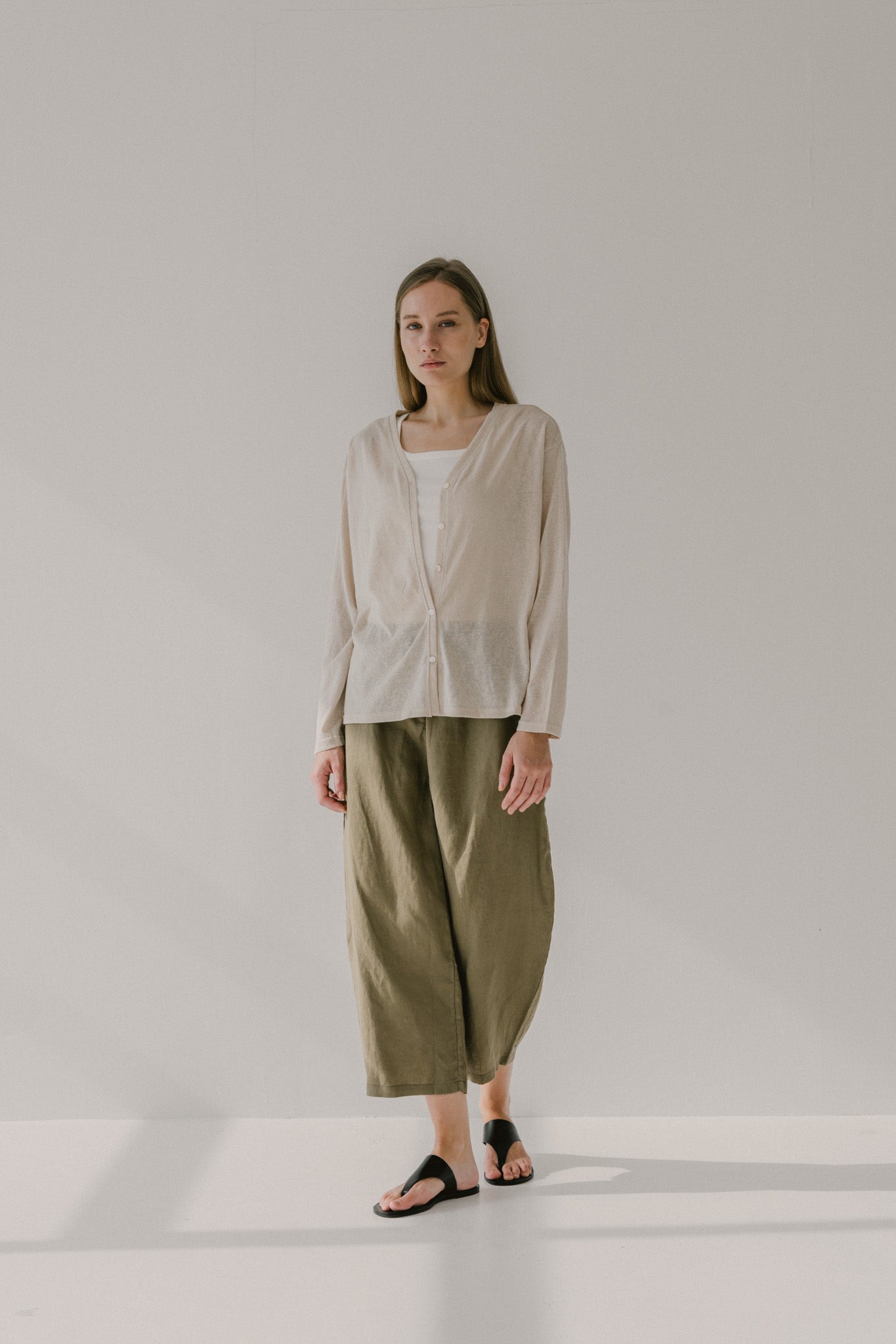 Barrel-leg Linen Trousers