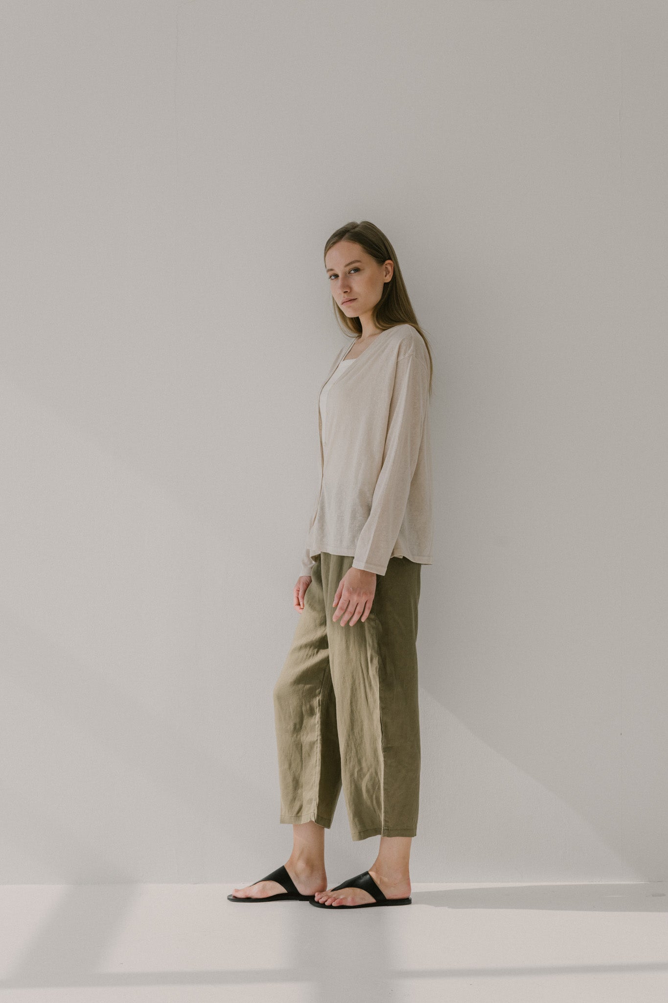 Barrel-leg Linen Trousers