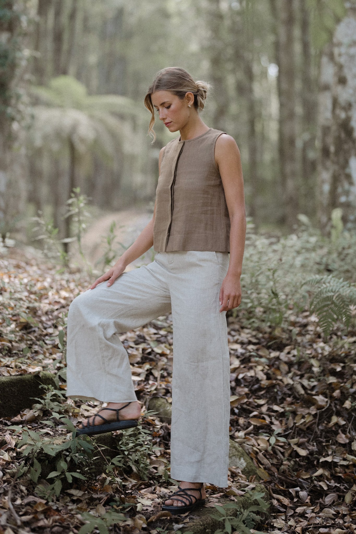 Sleeveless Linen Top