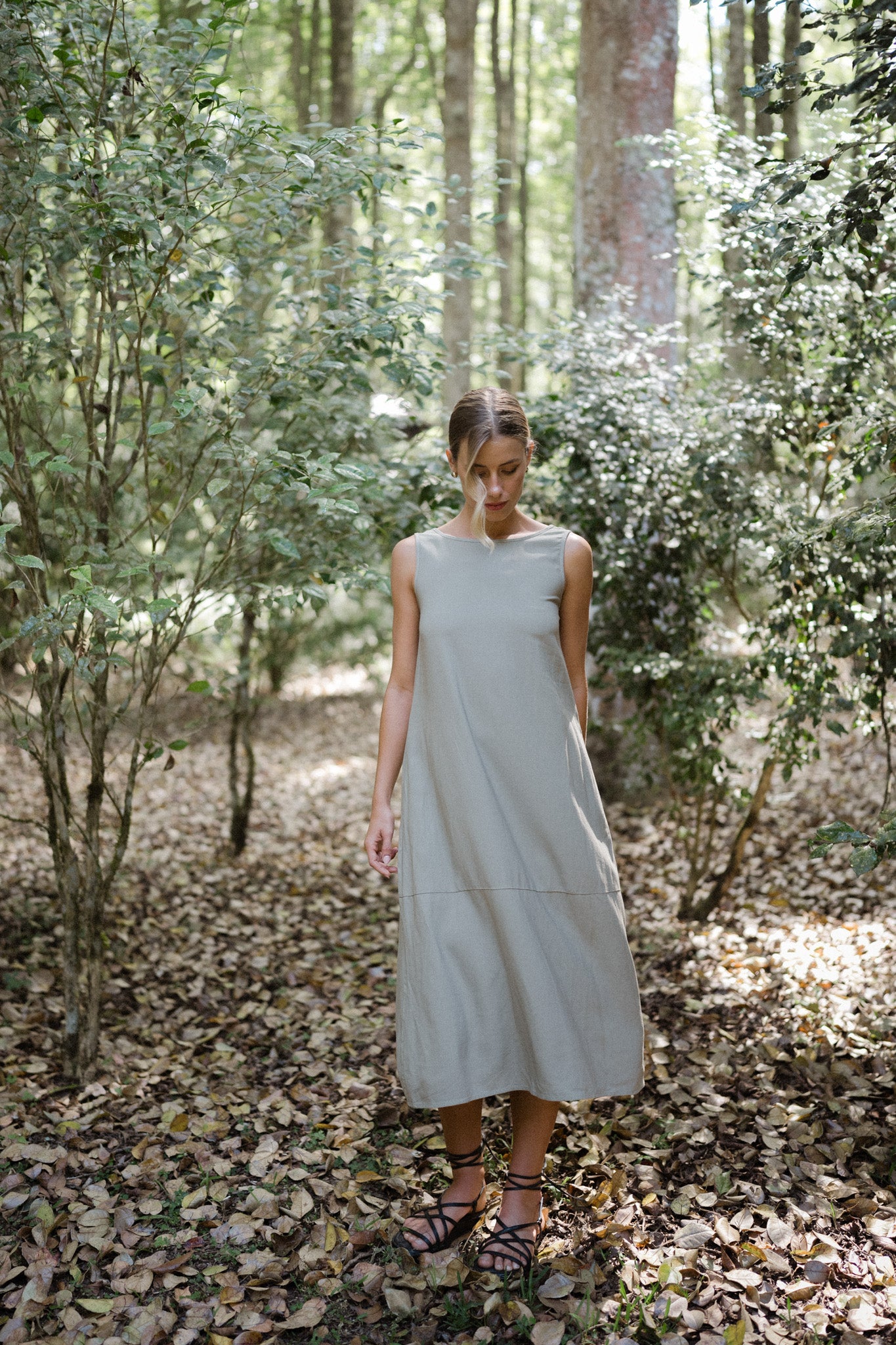 Alba Sleeveless Linen Dress