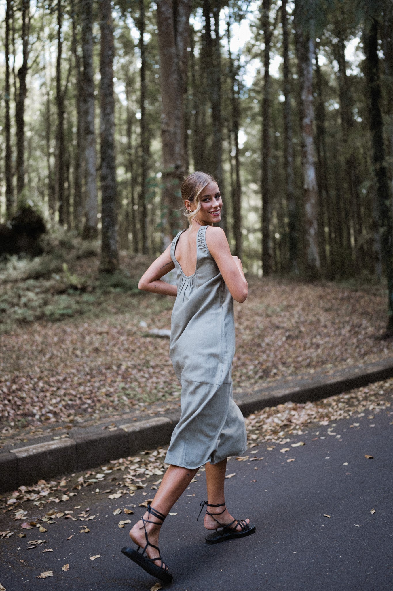 Alba Sleeveless Linen Dress