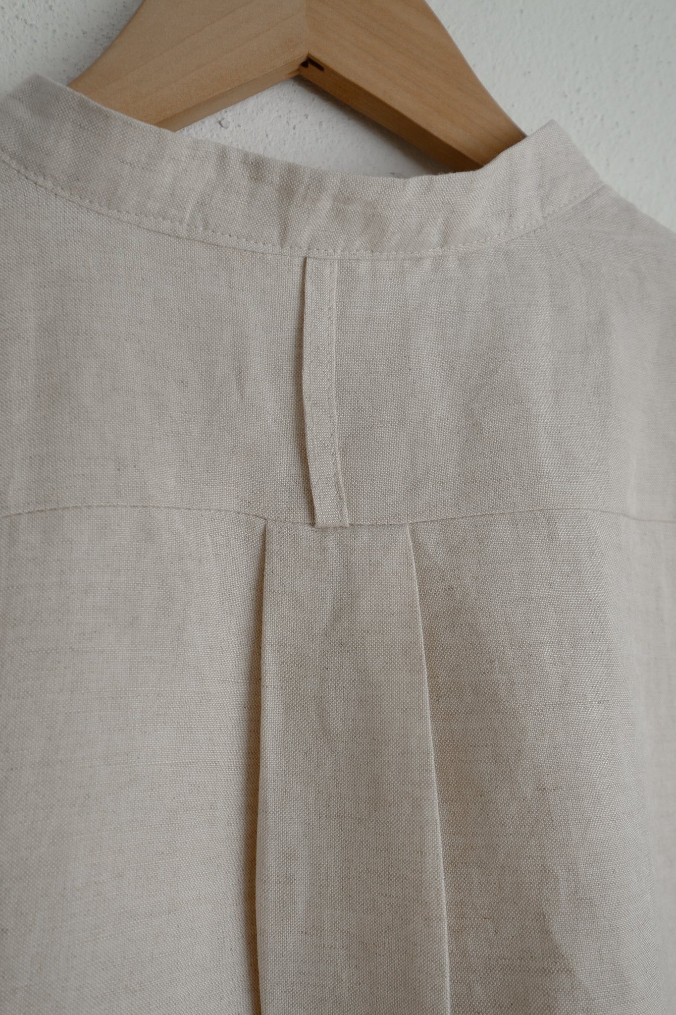 Long Sleeve Cropped Linen Shirt